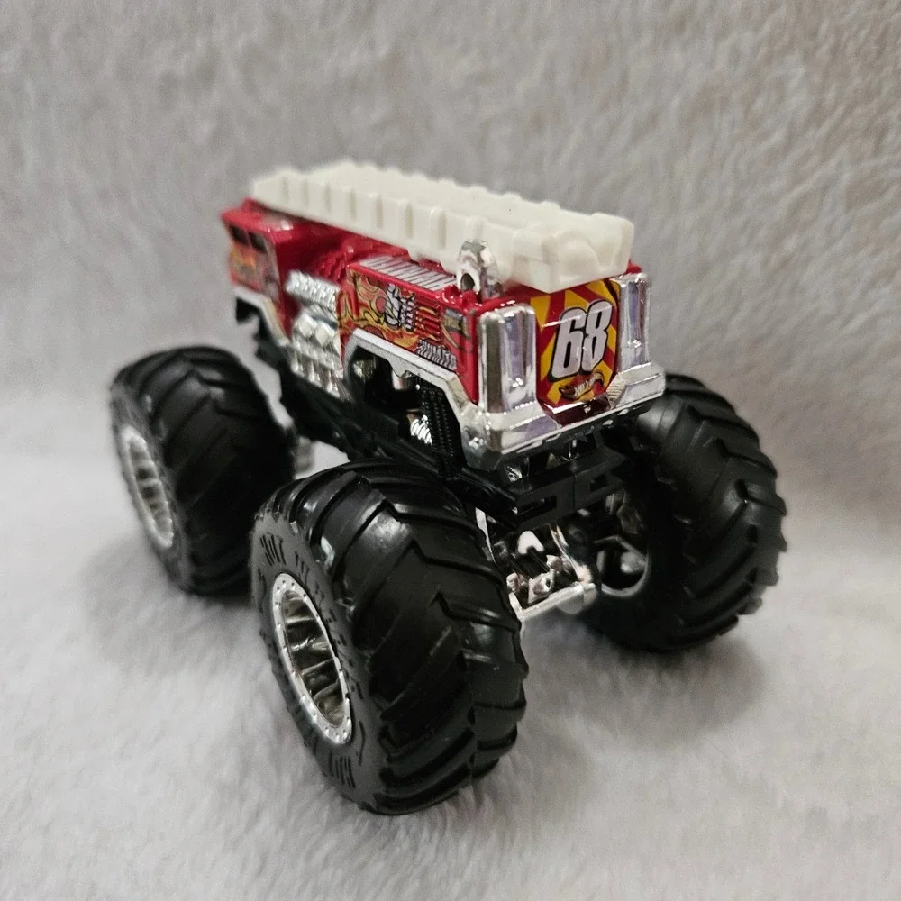 Hot Wheels Monster‎ Trucks Bone Shaker, Five Alarm, and Grave Digger Lot of 3